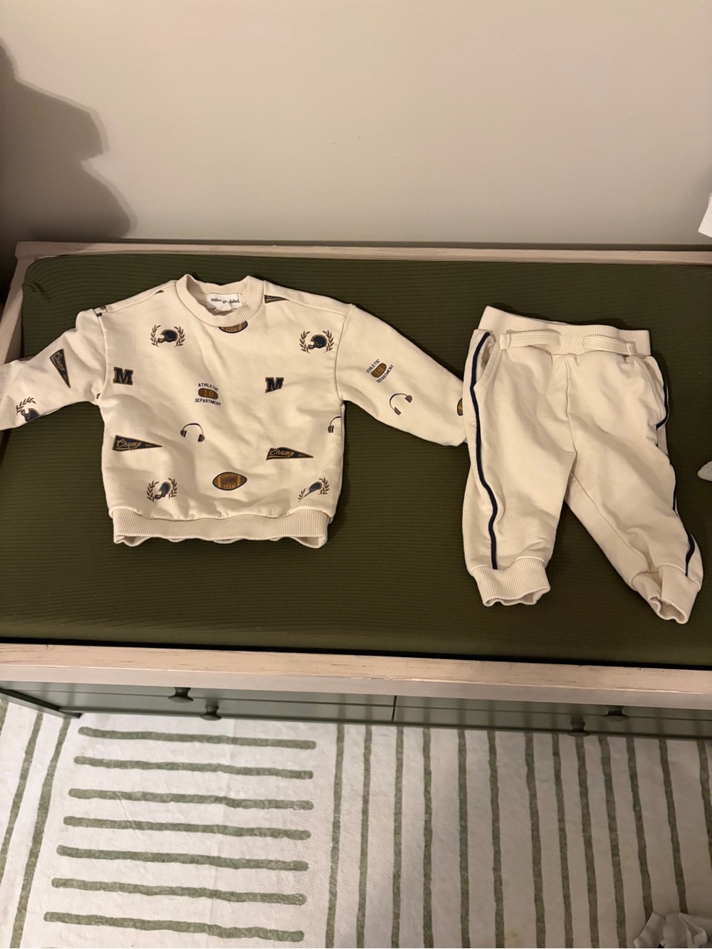 Cream Kids Sweatpants & Joggers Set with Navy Trim